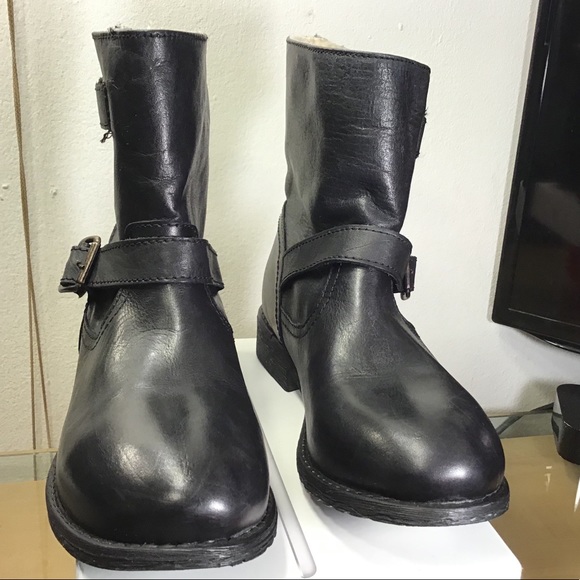 Beautiful Zigi SohoLeather Black Ankle Winter Boot - Picture 9 of 15